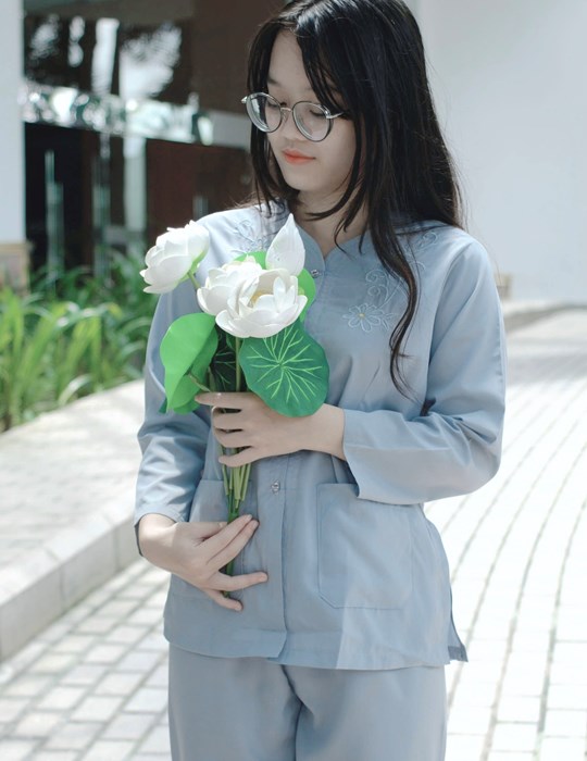 Kiểu Lá trầu thêu