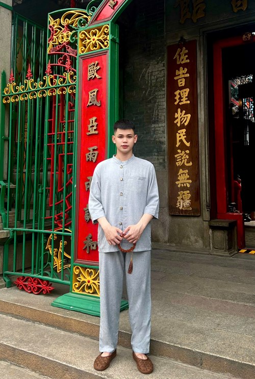 Lãnh tụ Ấn Độ nút nhựa
