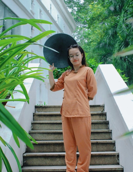 Sẩm viền Kate