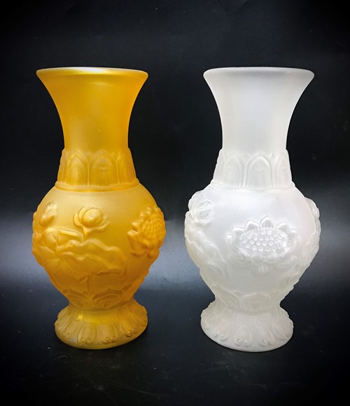 Bình Bông Sen Lưu Ly Trắng 8in