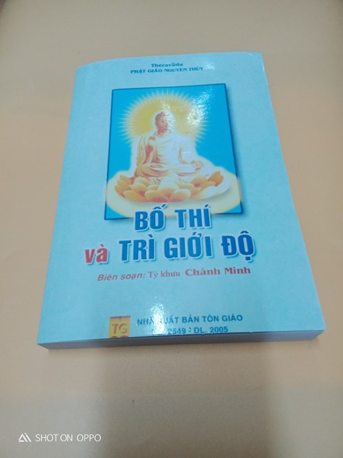 Bố thí và trì giới độ