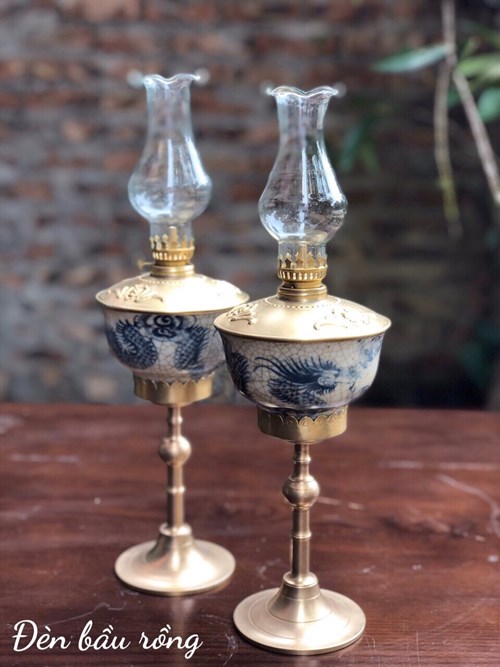 Đèn Bầu Rồng