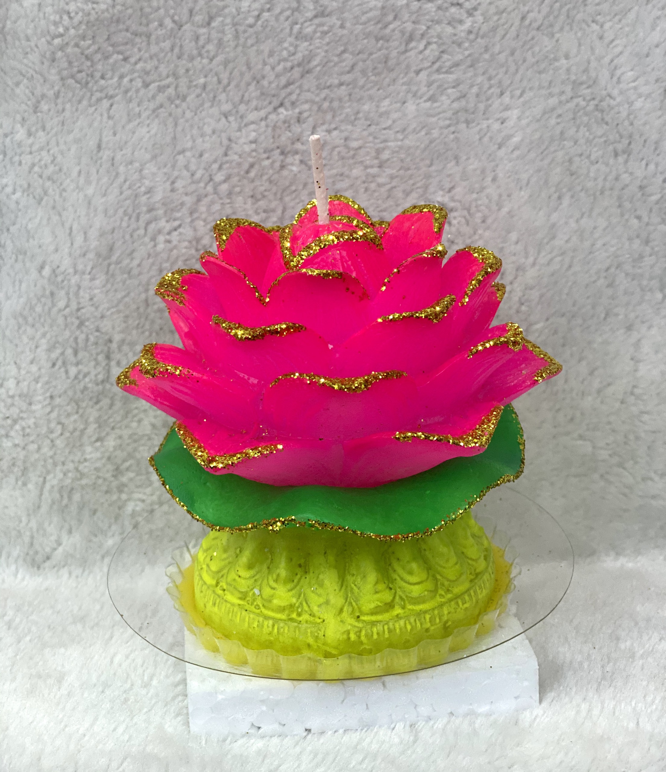 Đèn cầy sen cao 63