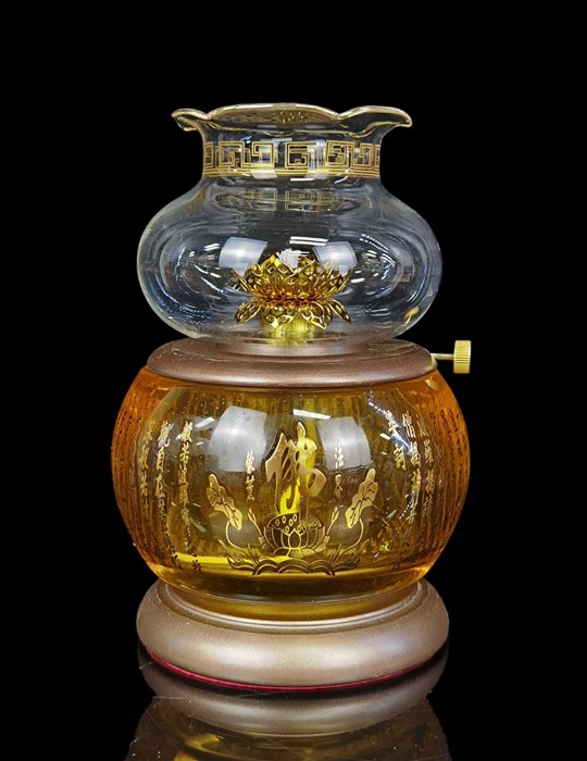 Đèn dầu 8820 trung