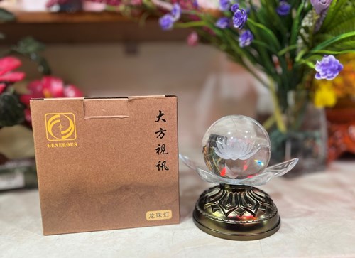 Đèn pha lê niệm phật