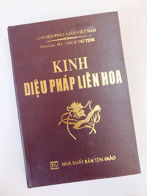 Kinh Diệu pháp liên hoa bìa da