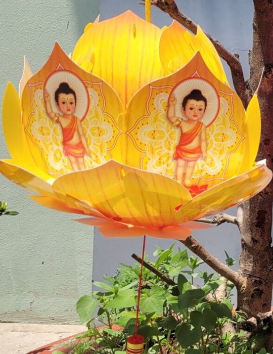 Lồng đèn hoa sen Mandala lớn vàng