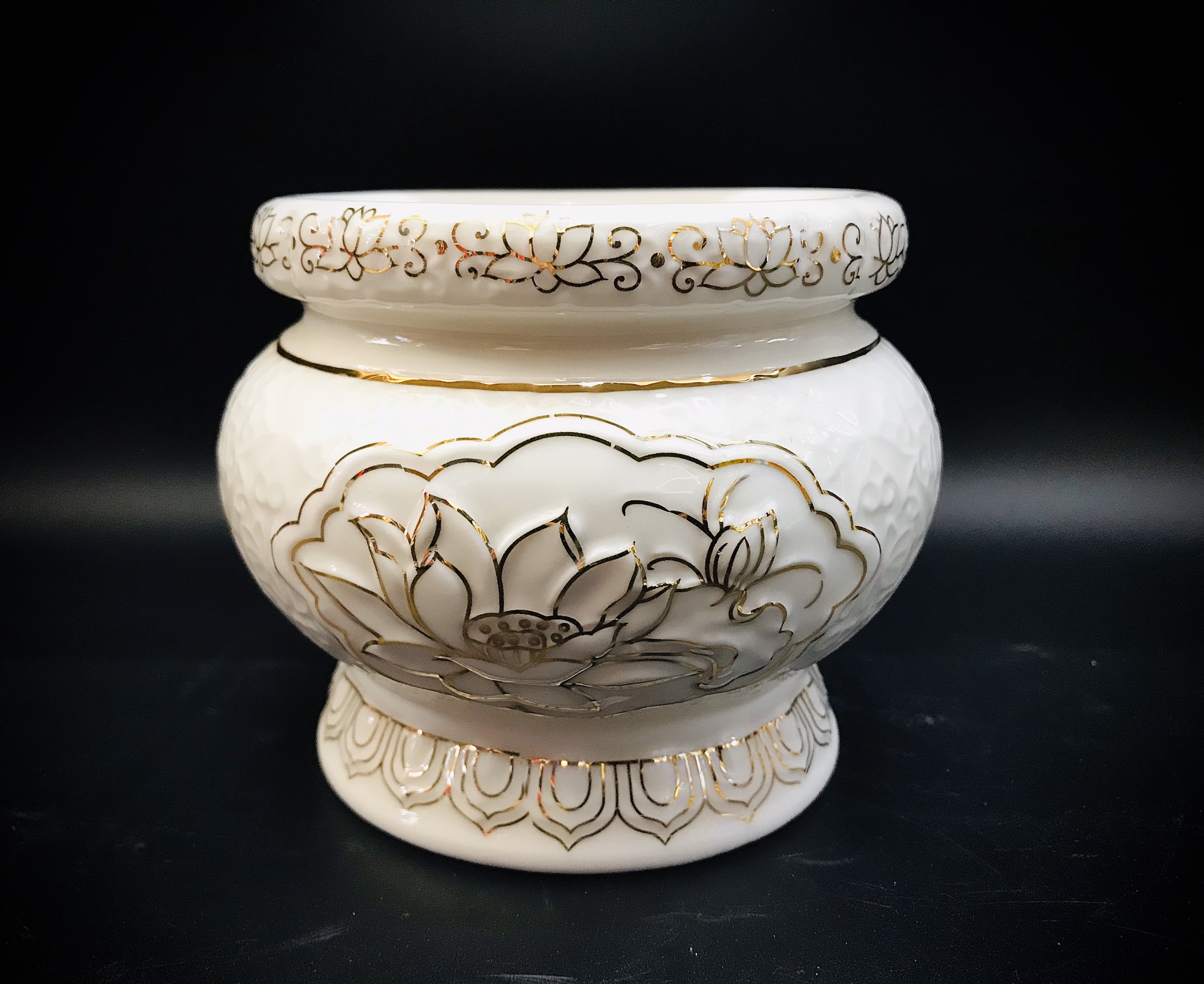 Lư cao cấp trắng 4in