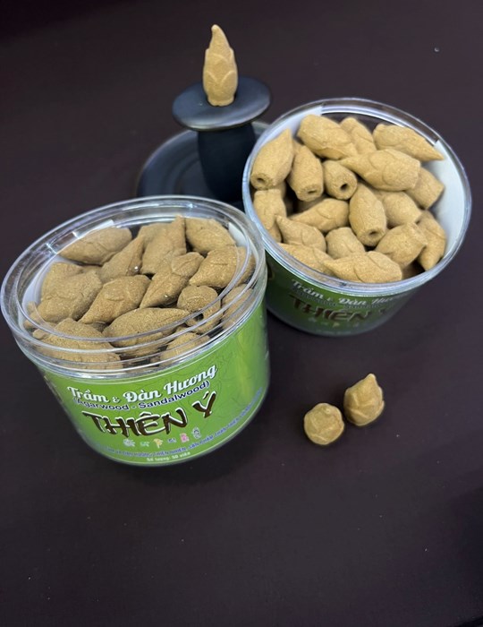 Thiên ý nụ sen đàn hương