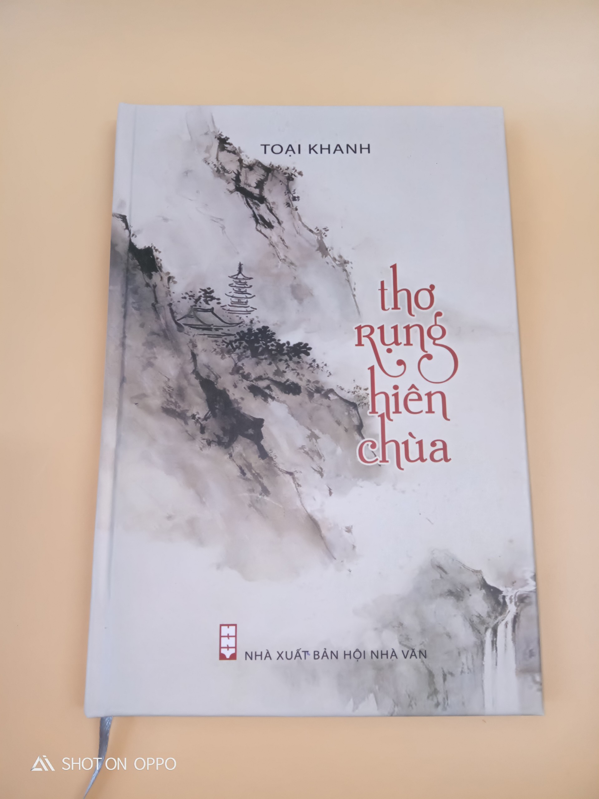 Thơ rụng hiên chùa