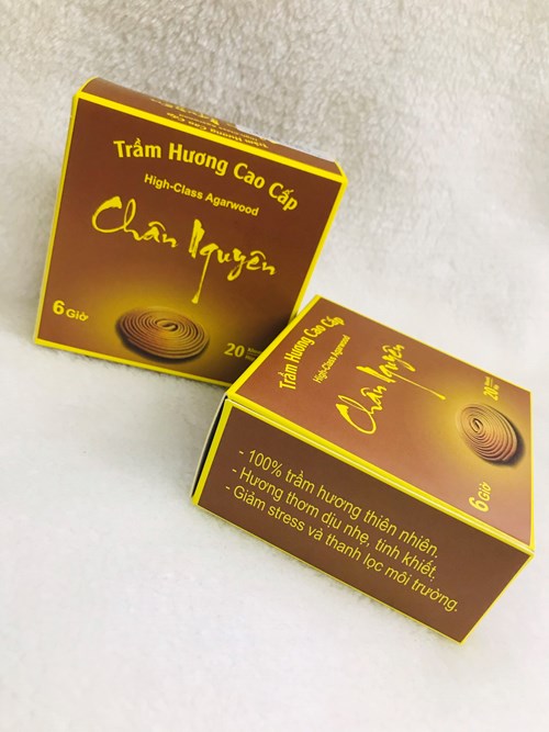 Trầm Khoanh Chân Nguyên Vàng