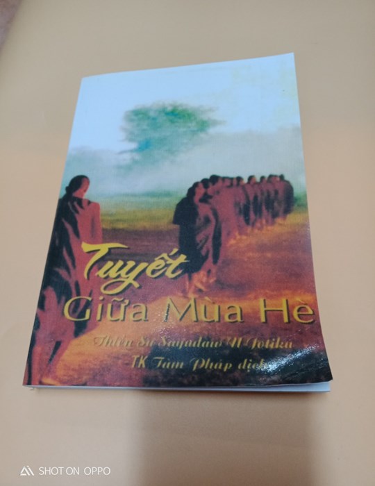 Tuyết Giữa Mùa Hè